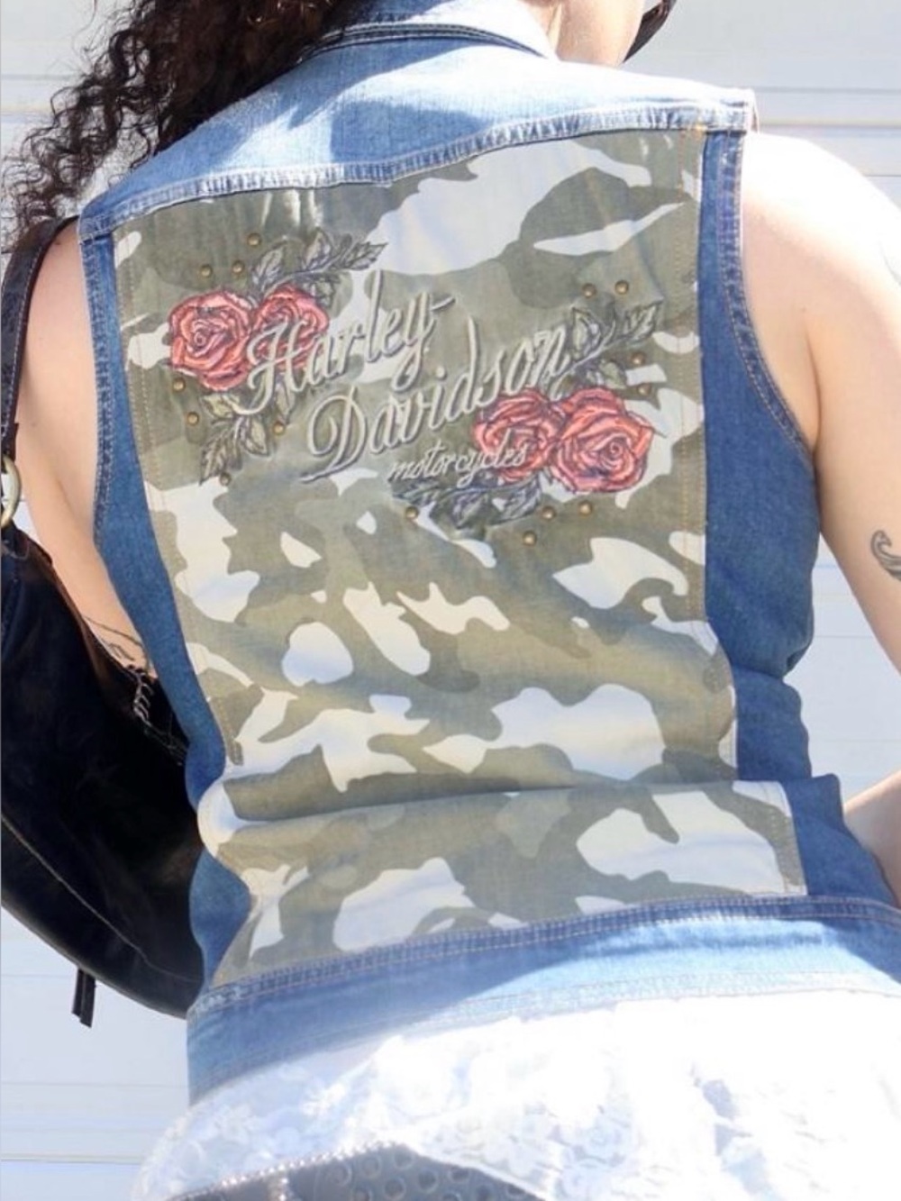 Harley Davidson Women’s Denim Embroidered Vest Size Small